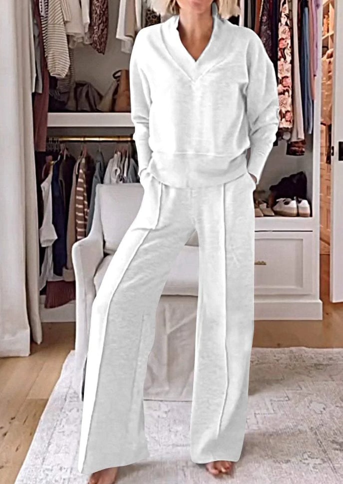 🔥This Week's Special Sale 49% OFF💖Women's Solid Color V-neck Top & Pants Two-piece Set