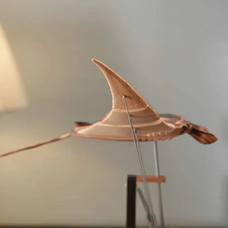 đ„Handcrafted Walnut Manta Ray Automaton â The Oceanâs Silent Gliderđ