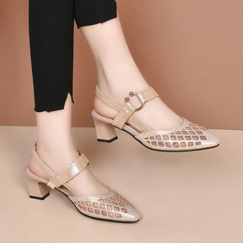 🎁Hot Sale ⏳Pointy Toe Ankle Strap Rhinestone Sandals