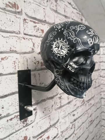 🏴☠️Skull holder for motorcycle helmet and jacket🎁 2025 New Models!