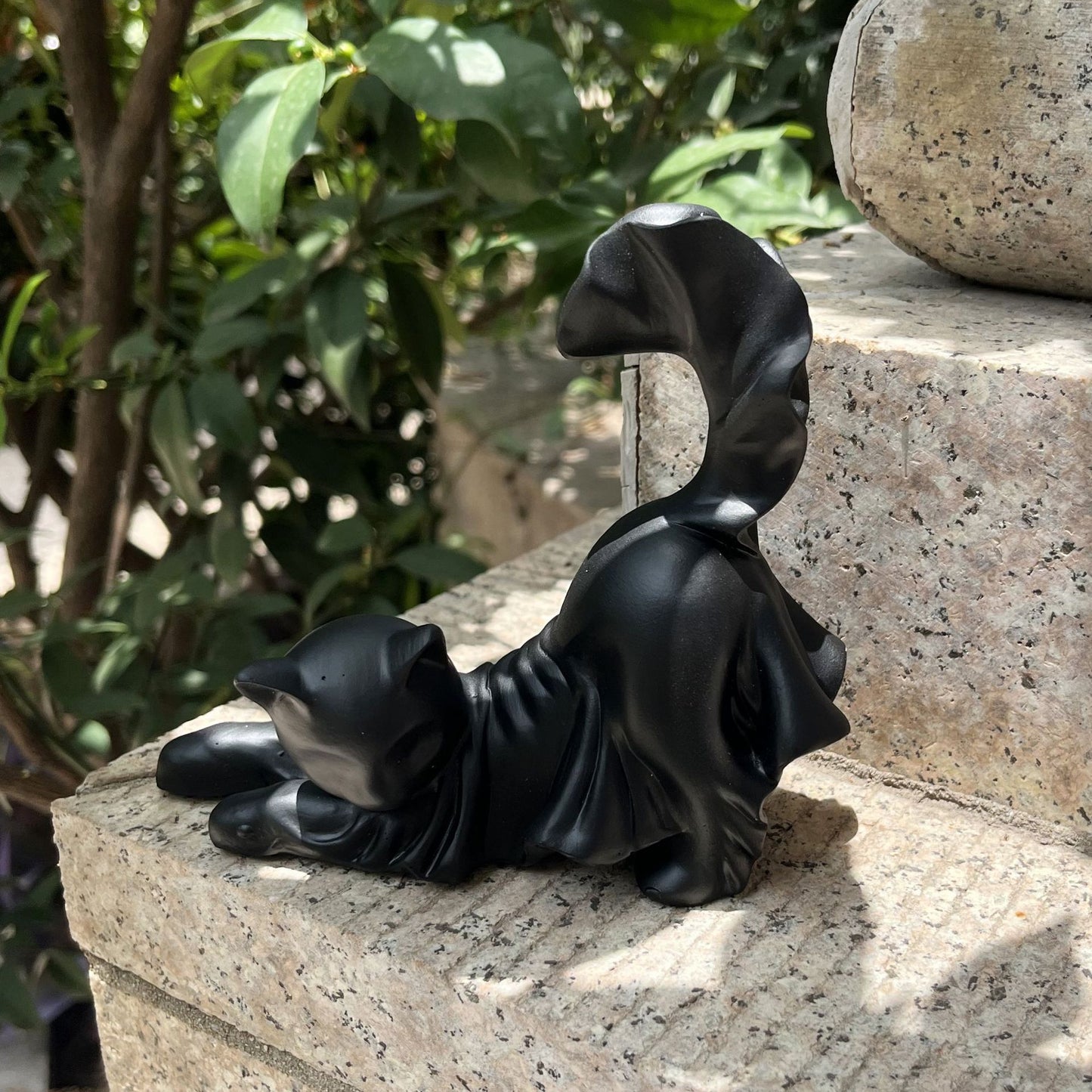 Halloween spooky black cat statue