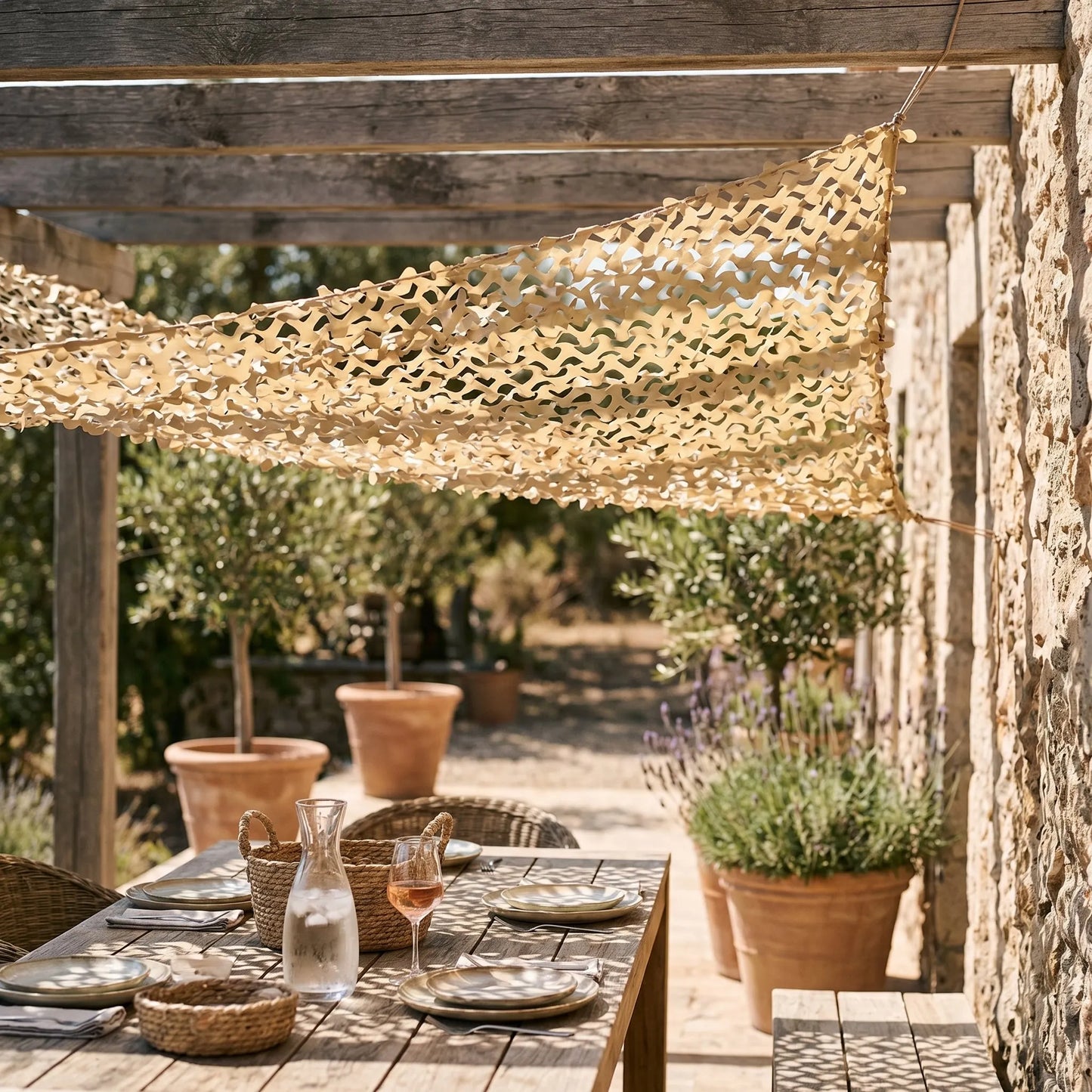 Reinforced sand-colored camouflage net for terraces and pergolas – Mediterranean style