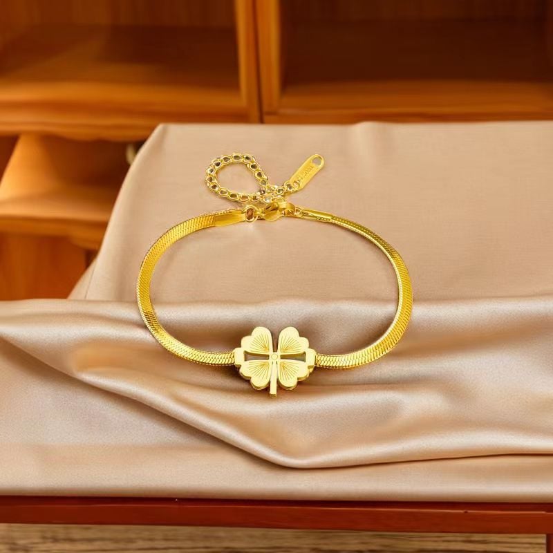 Gold Plated Lucky Clover Necklace mysite