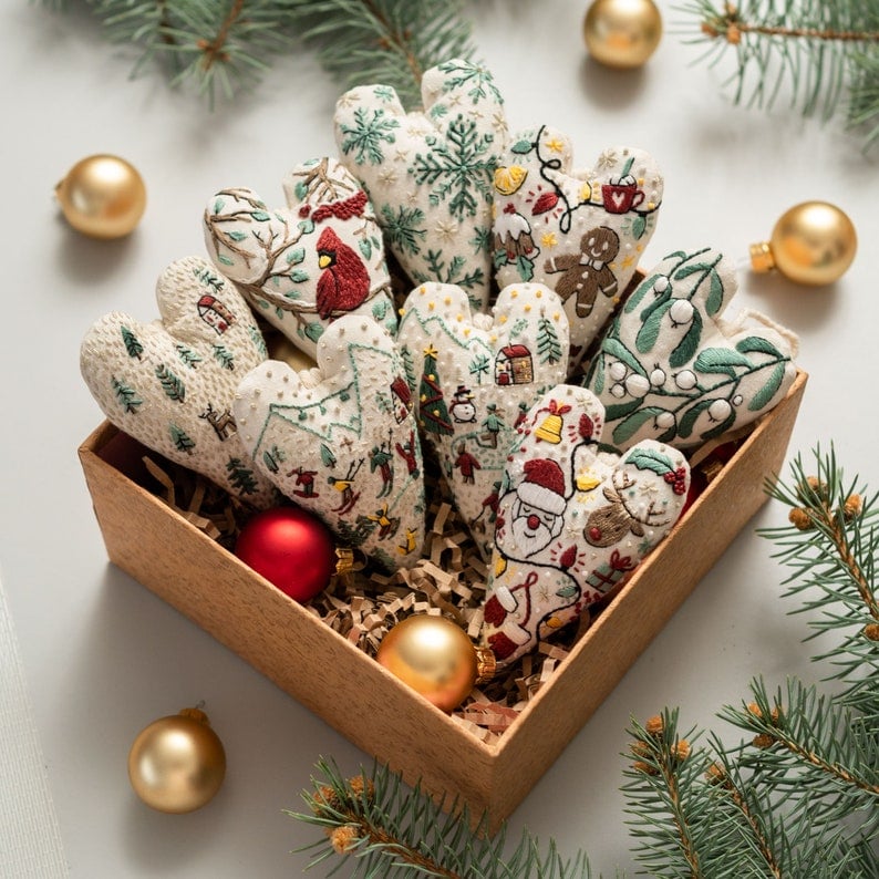 💖DIY Heart Shaped Hand Embroidered Christmas Ornament/Ornament Kit