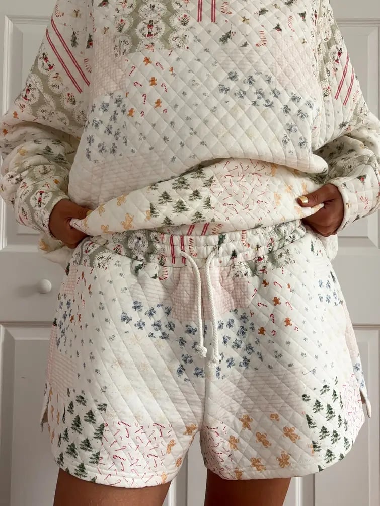 🎅Christmas Bestseller!  ❄️🧣Christmas Holiday Quilted Mockneck Sweatshirt Set(✨Same as in the video)