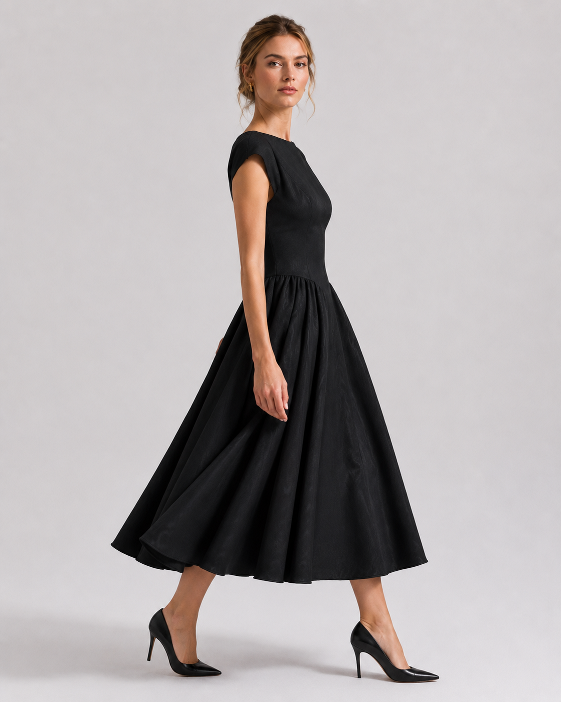 Spring and summer women's backless round neck sleeveless vest dress