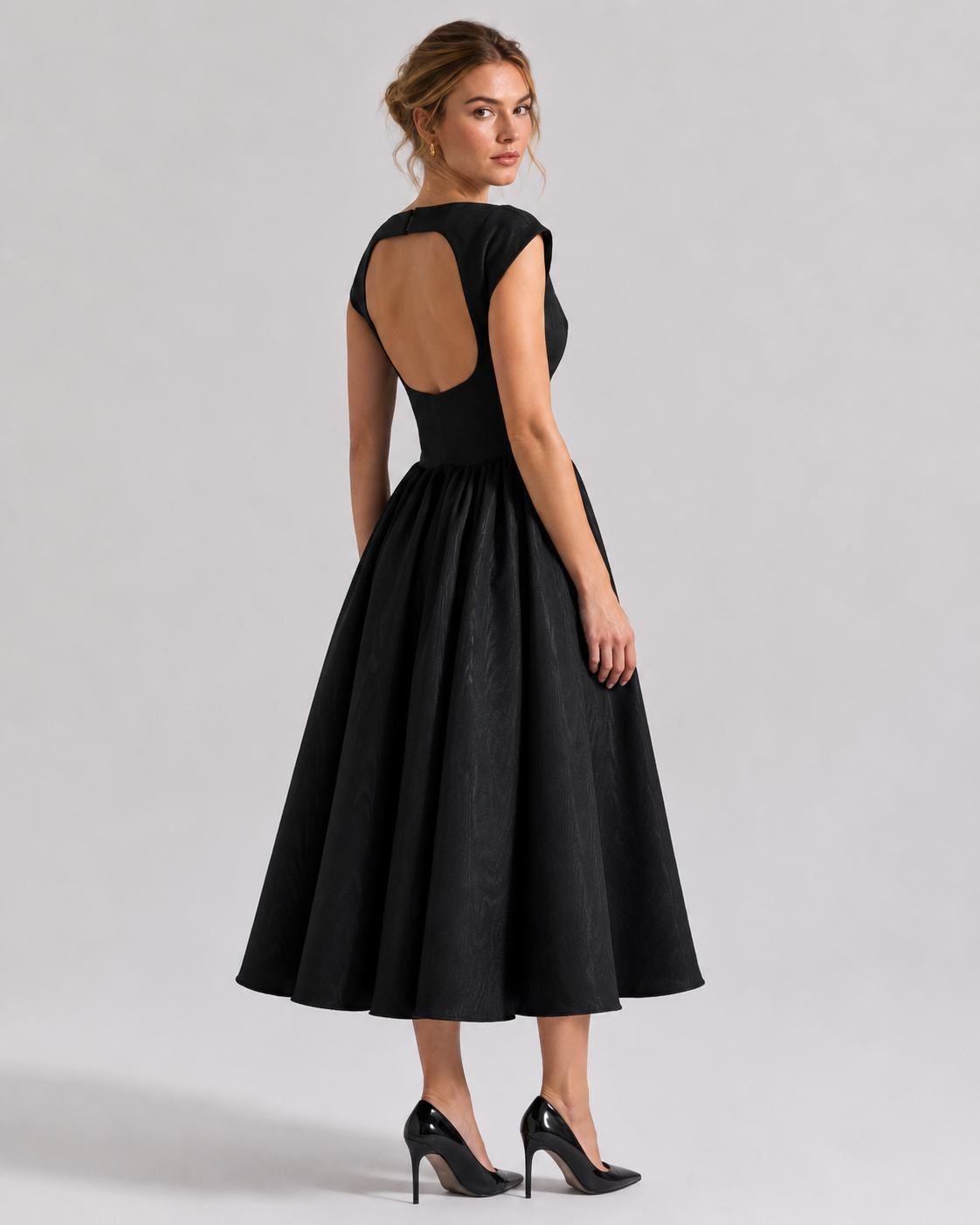 Spring and summer women's backless round neck sleeveless vest dress