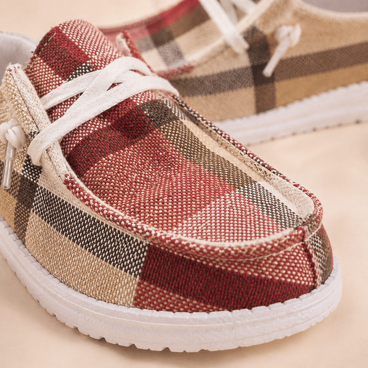 Round-toe lace-up casual shoes