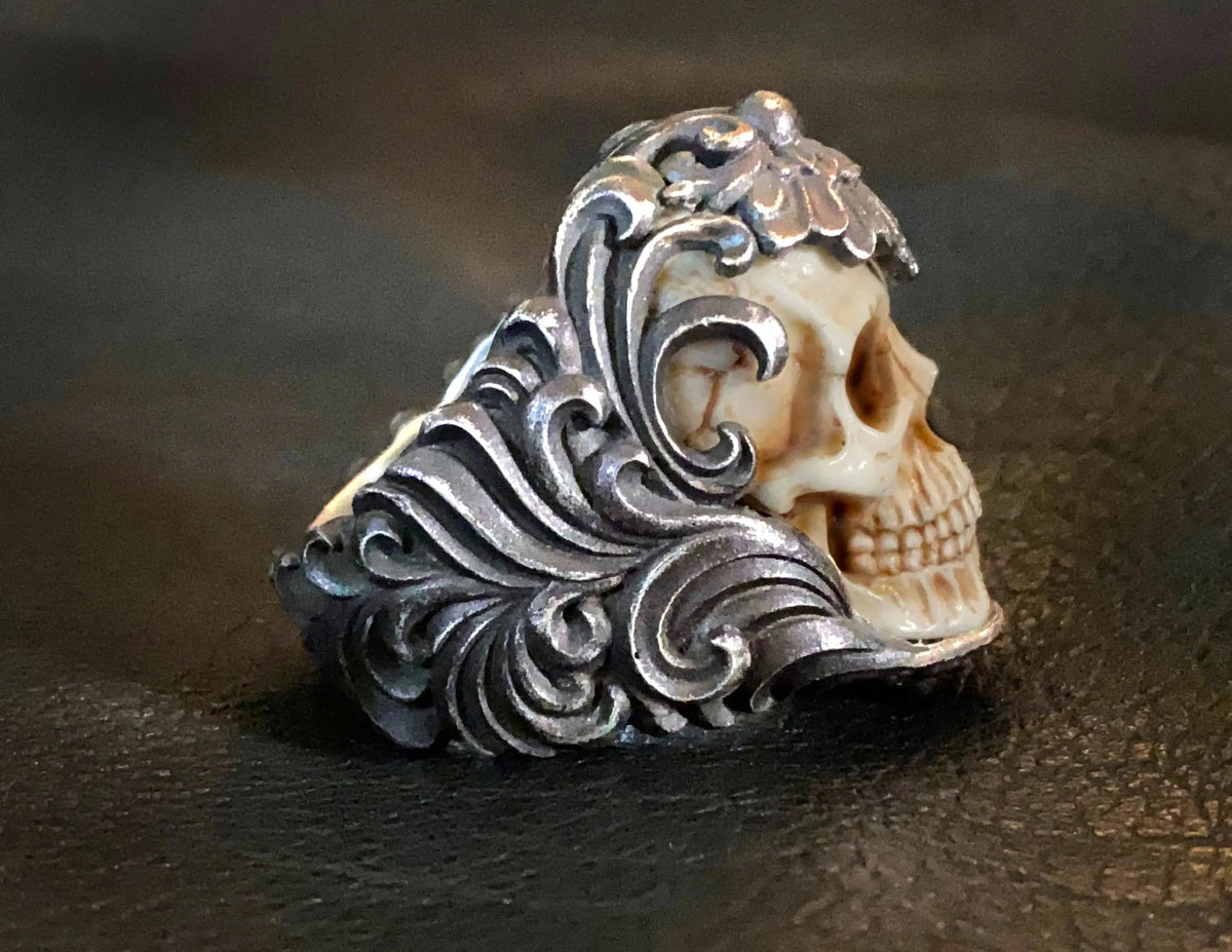 ⏰Vintage Polish Floral Armor Antler Skull Ring
