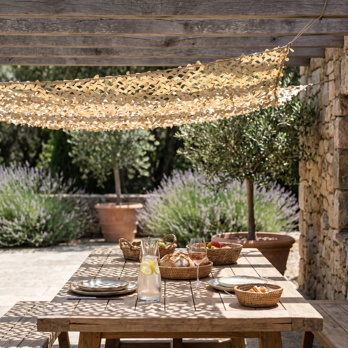Reinforced sand-colored camouflage net for terraces and pergolas – Mediterranean style