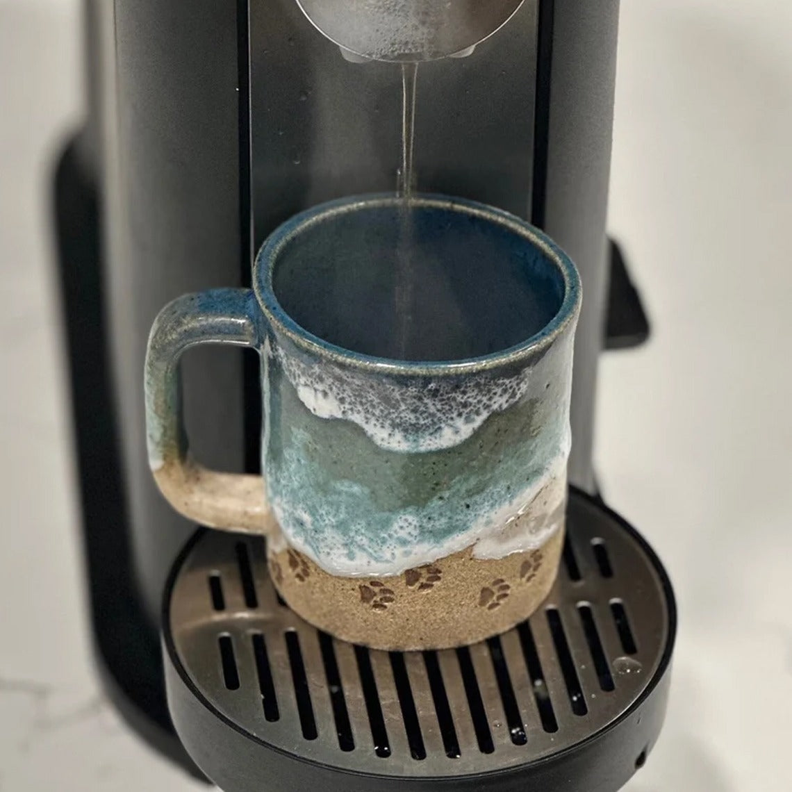 🌊🌊🌊Paw Print Ocean Shoreline Mug