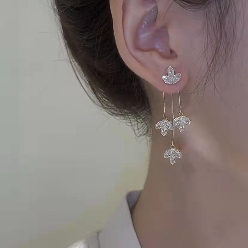 ZIRCON TASSEL MAPLE LEAF EARRINGS mysite