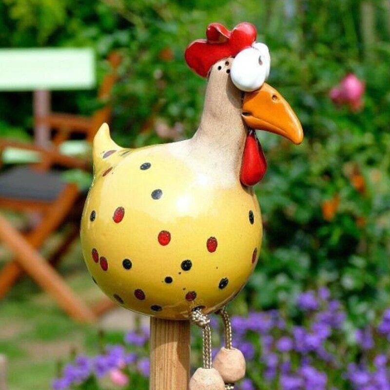 Funny decorative chicken, eye-catching decoration mysite