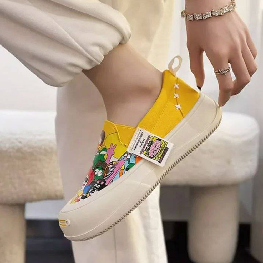 Shobous Thick-soled Slip-on Graffiti Canvas Casual Shoes