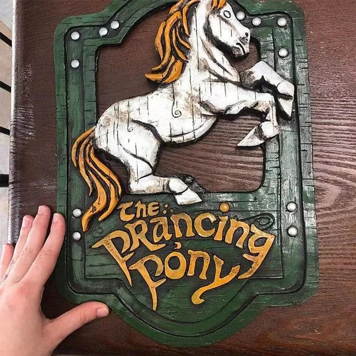 The Prancing Pony & The Green Dragon Pub Signs Set Handmade Bar Style mysite