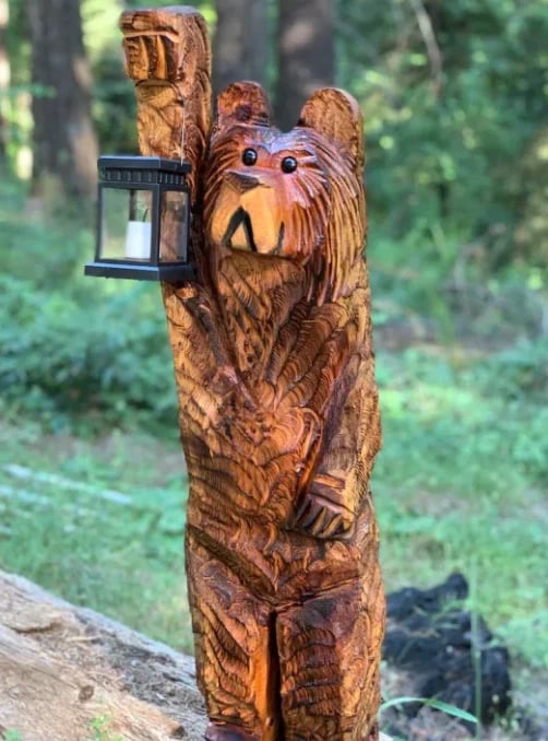 🎄Cedar carved Bear with solar lantern🌲 mysite