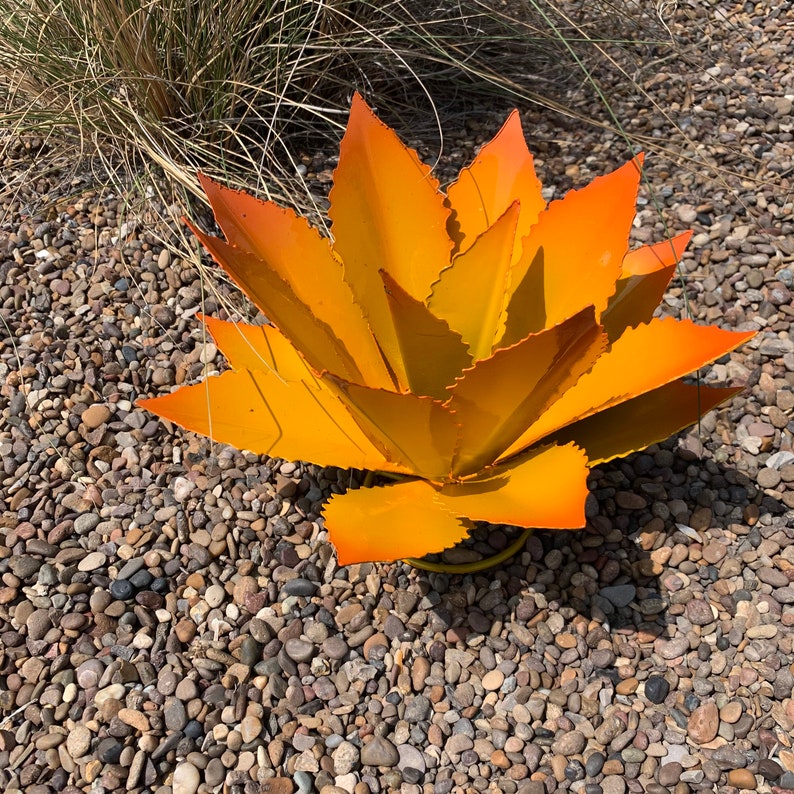 Decorative  metal plant agave  - Garden Art mysite