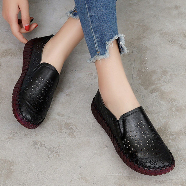 2023 new comfortable soft bottom breathable non-slip engraved retro ladies leather shoes mysite