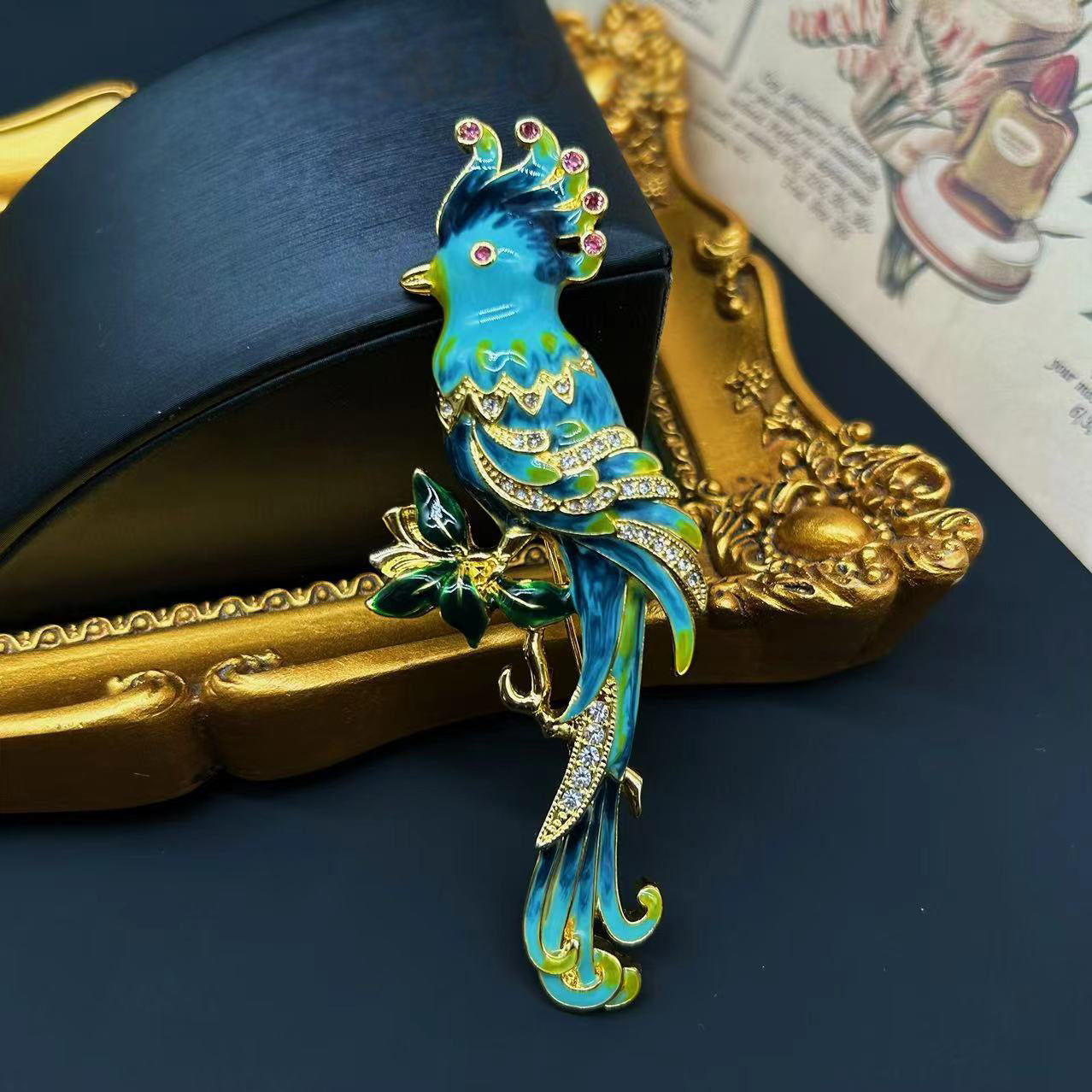 Gold-plated enamel parrot brooch mysite