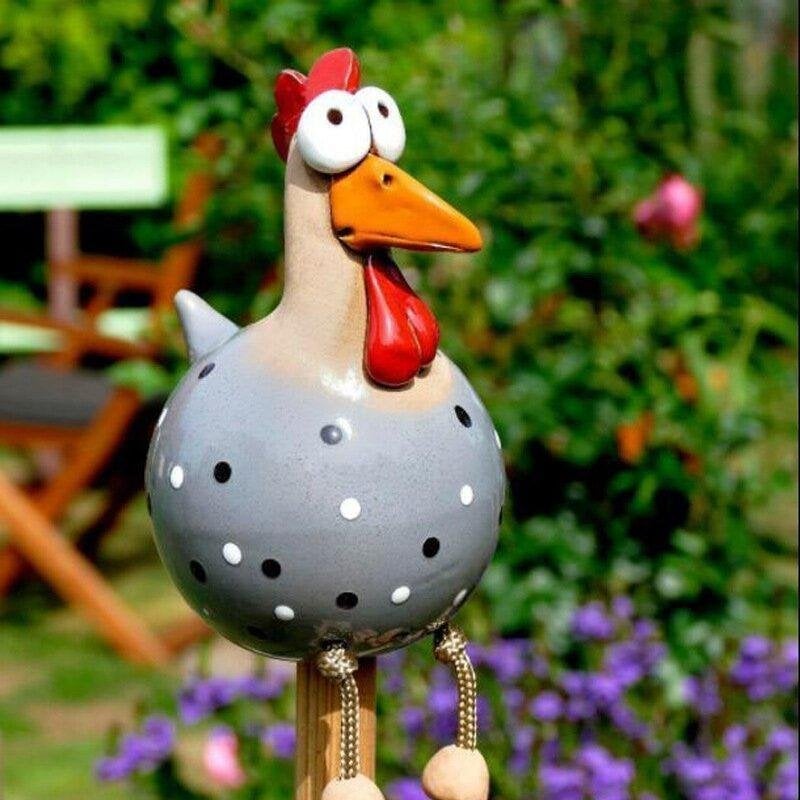 Funny decorative chicken, eye-catching decoration mysite