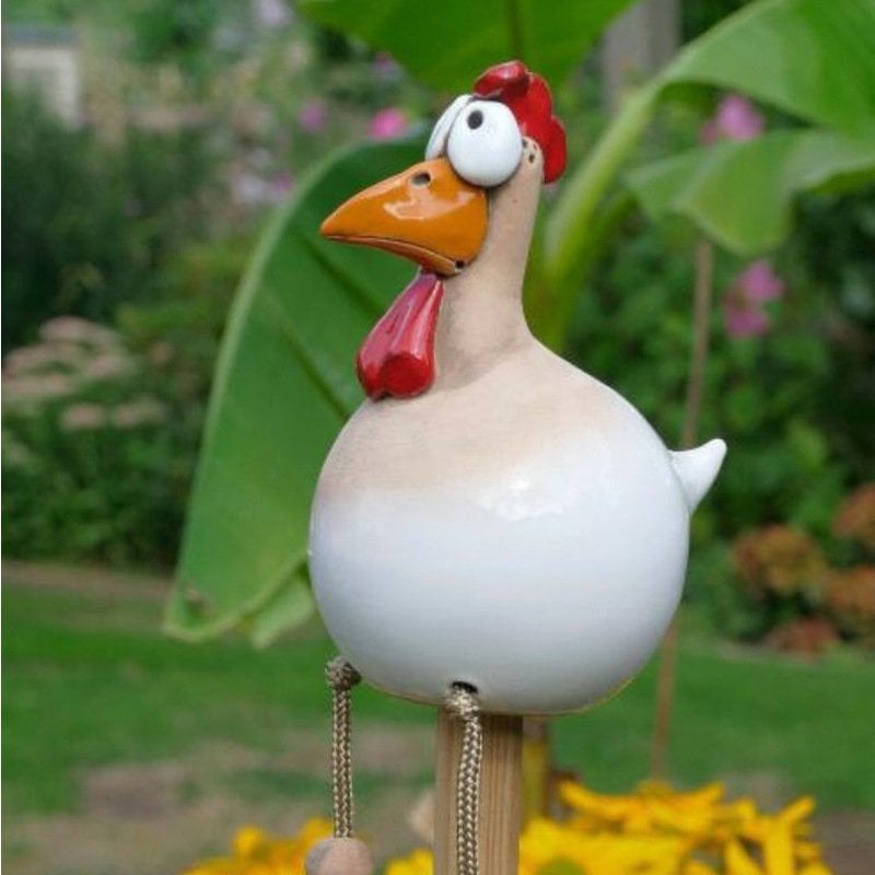 Funny decorative chicken, eye-catching decoration mysite