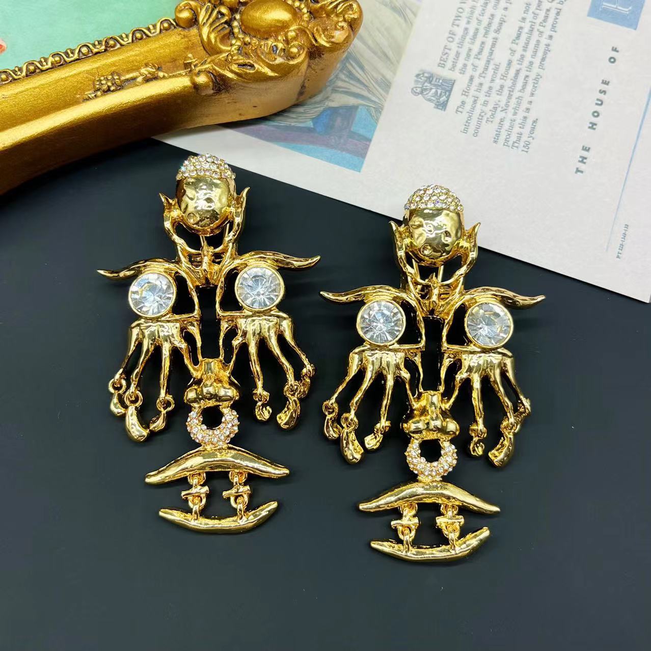 Medieval jewelry vintage tassel eyes nose glass devil's eye light luxury high-level miscellaneous chi earrings mysite